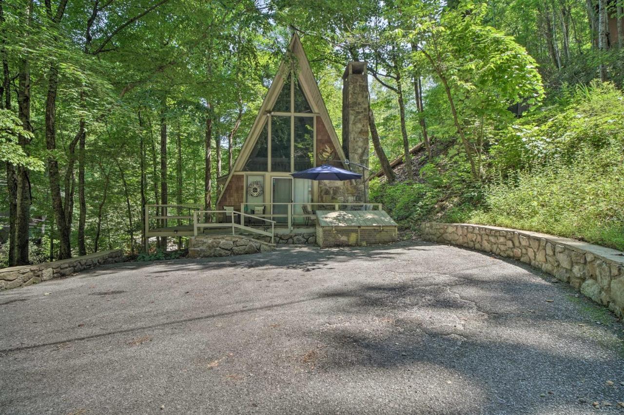 Snuggle Inn In The Heart Of Chalet Village! Gatlinburg Extérieur photo