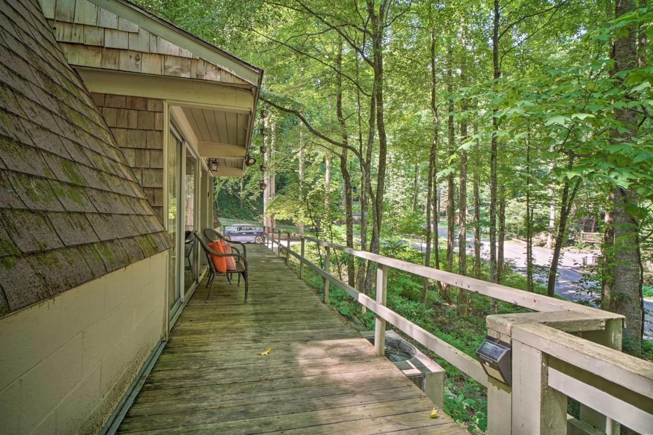 Snuggle Inn In The Heart Of Chalet Village! Gatlinburg Extérieur photo